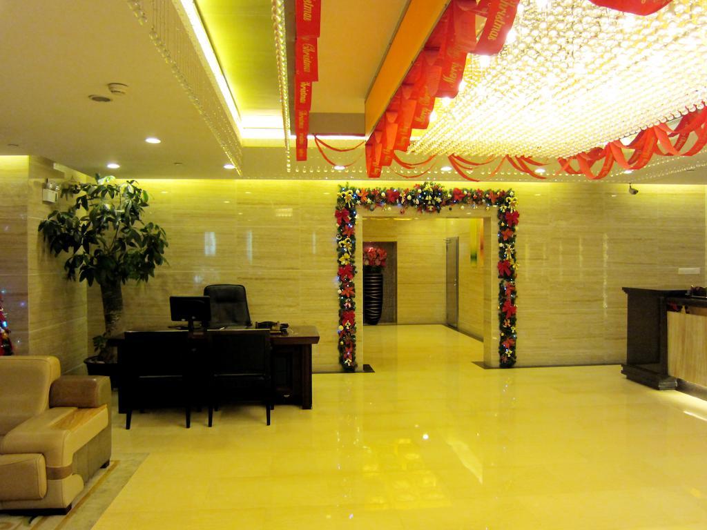 Shenzhen Luohu Railway Station Hotel - Commercial Building מראה חיצוני תמונה